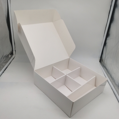 Kundenspezifische Grad-Papiersushi der Nahrung350gsm packen Wegwerfherausnehmung Plätzchen-Kasten ein
